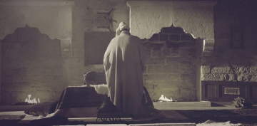 �nsan Bir Dervi�tir